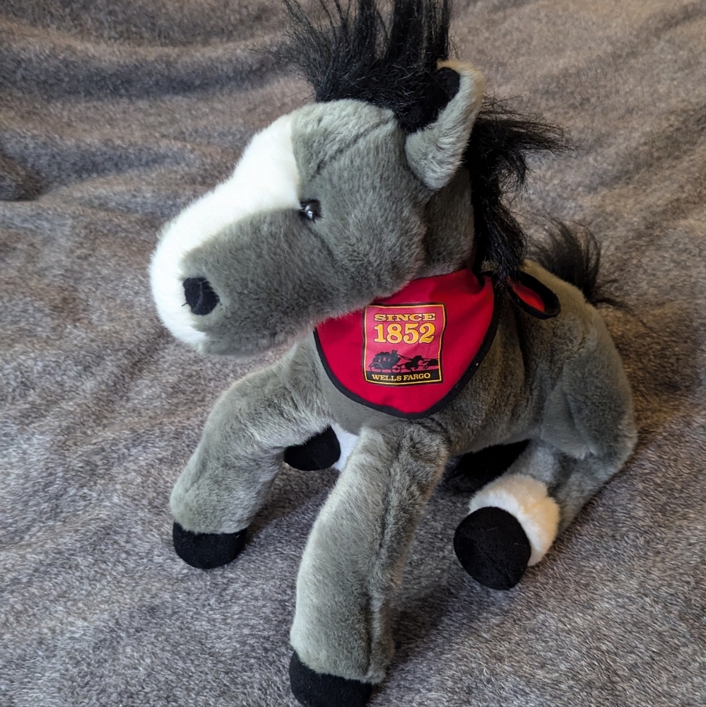 Legendary Wells Fargo Horse Grey With Black  And Red Bandana